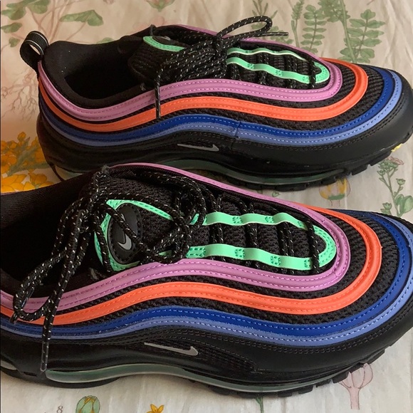 womens air max 97 - Picture 5 of 6